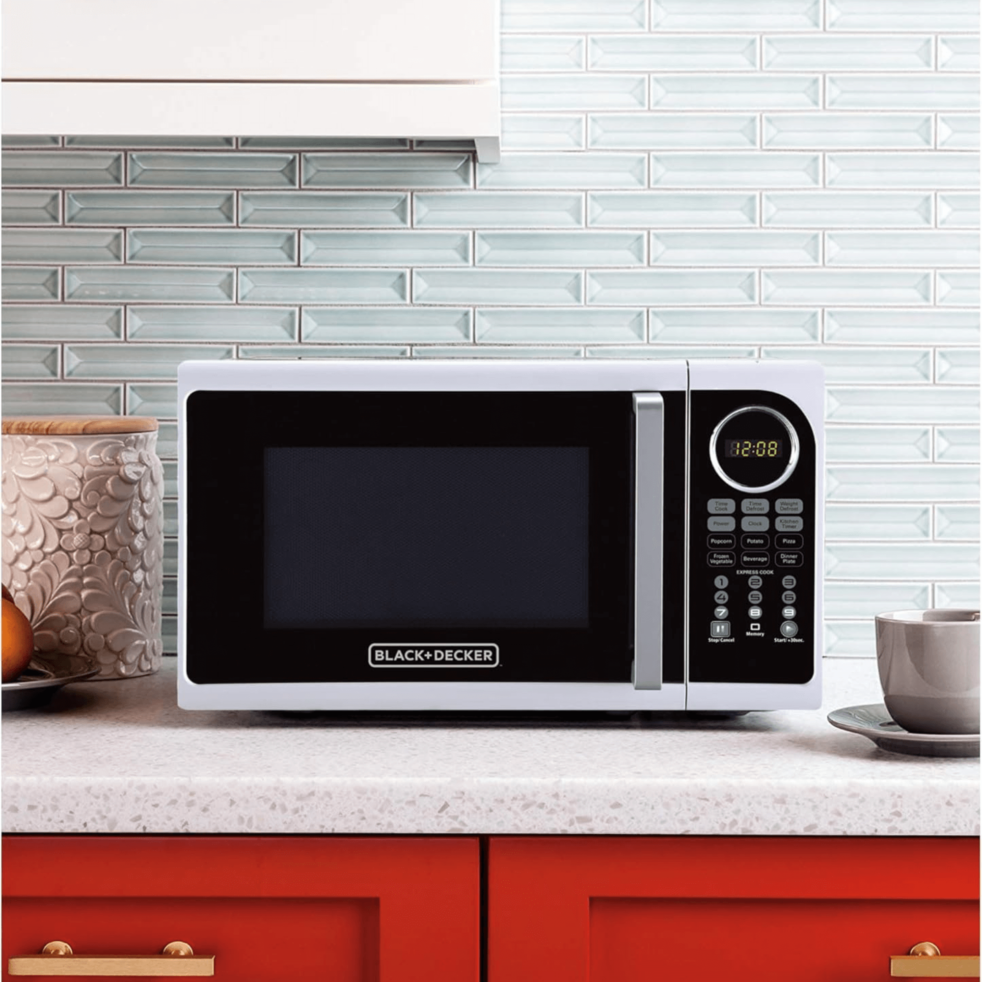 Black & Decker .9cf 900W Countertop Microwave Oven