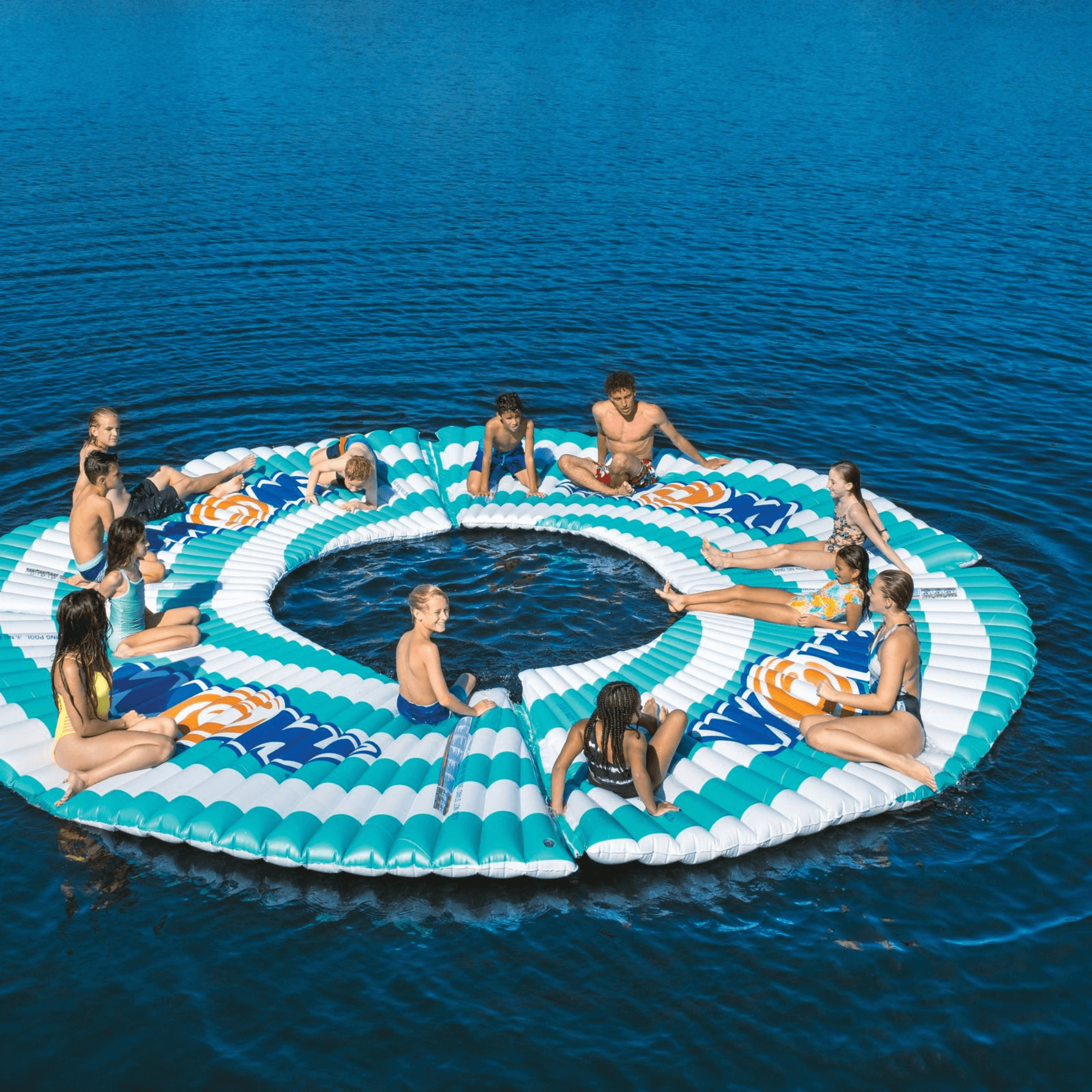 WOW Watersports Round Water Walkway & SUP Dock Island, Holds Up to 16 People