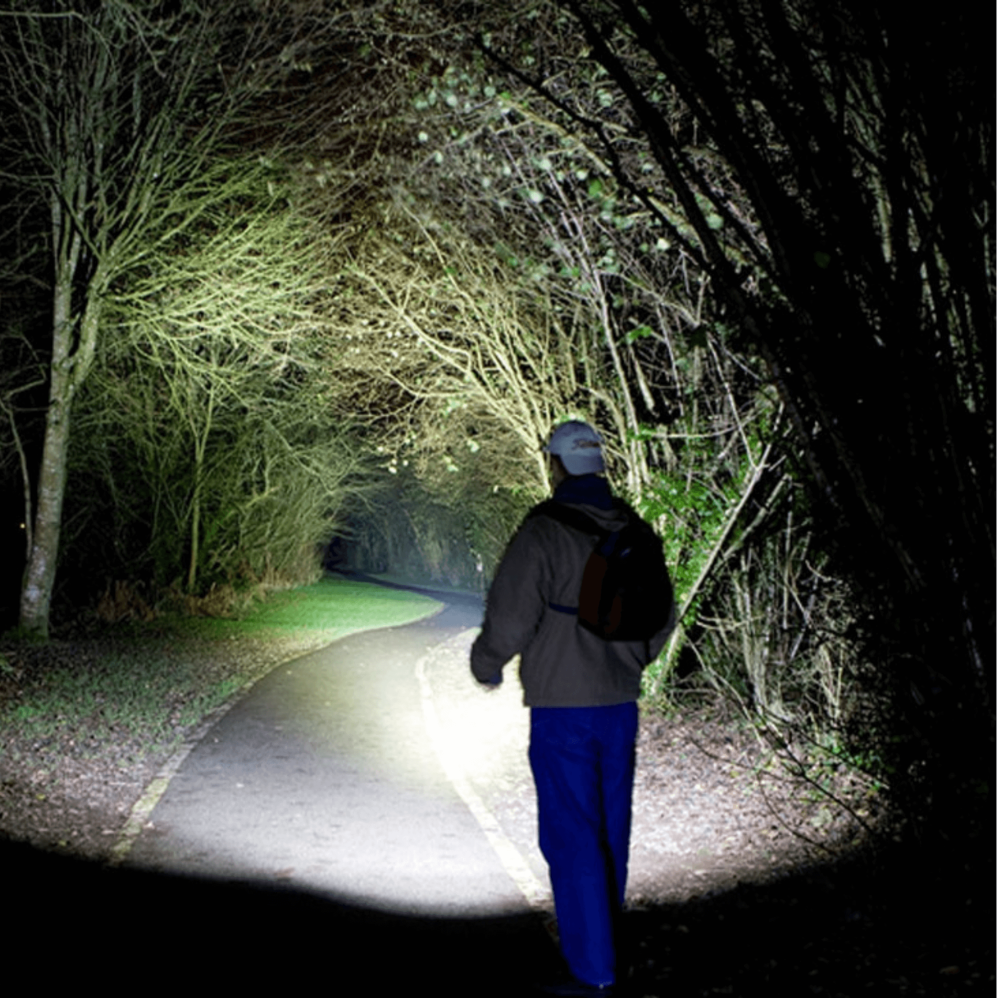 EcoGear FX TK120 Professional LED Flashlight Kit with Batteries and Charger