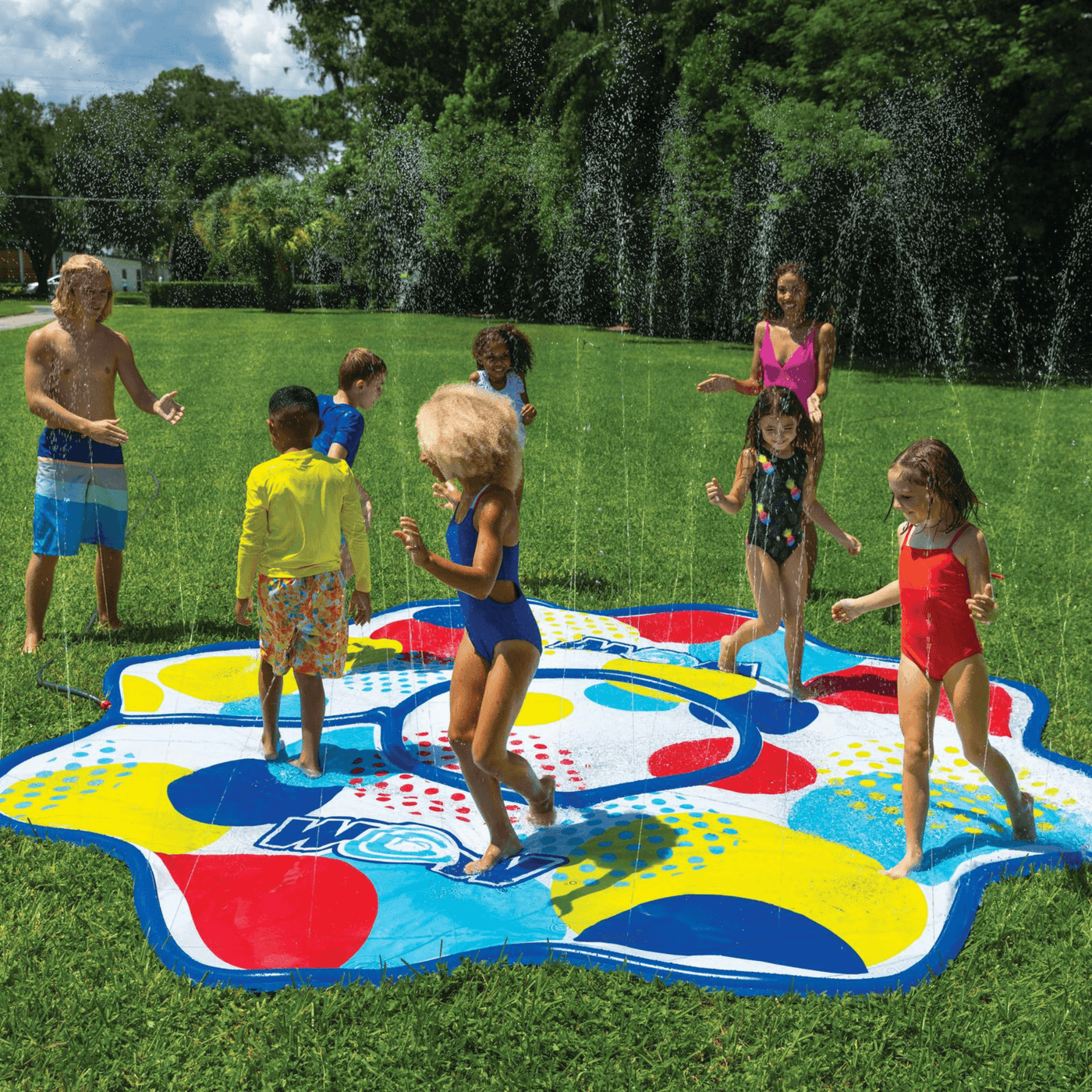 WOW Watersports 12ft Dots Spray Pad with Inflatable Edge Rim to Retain Water