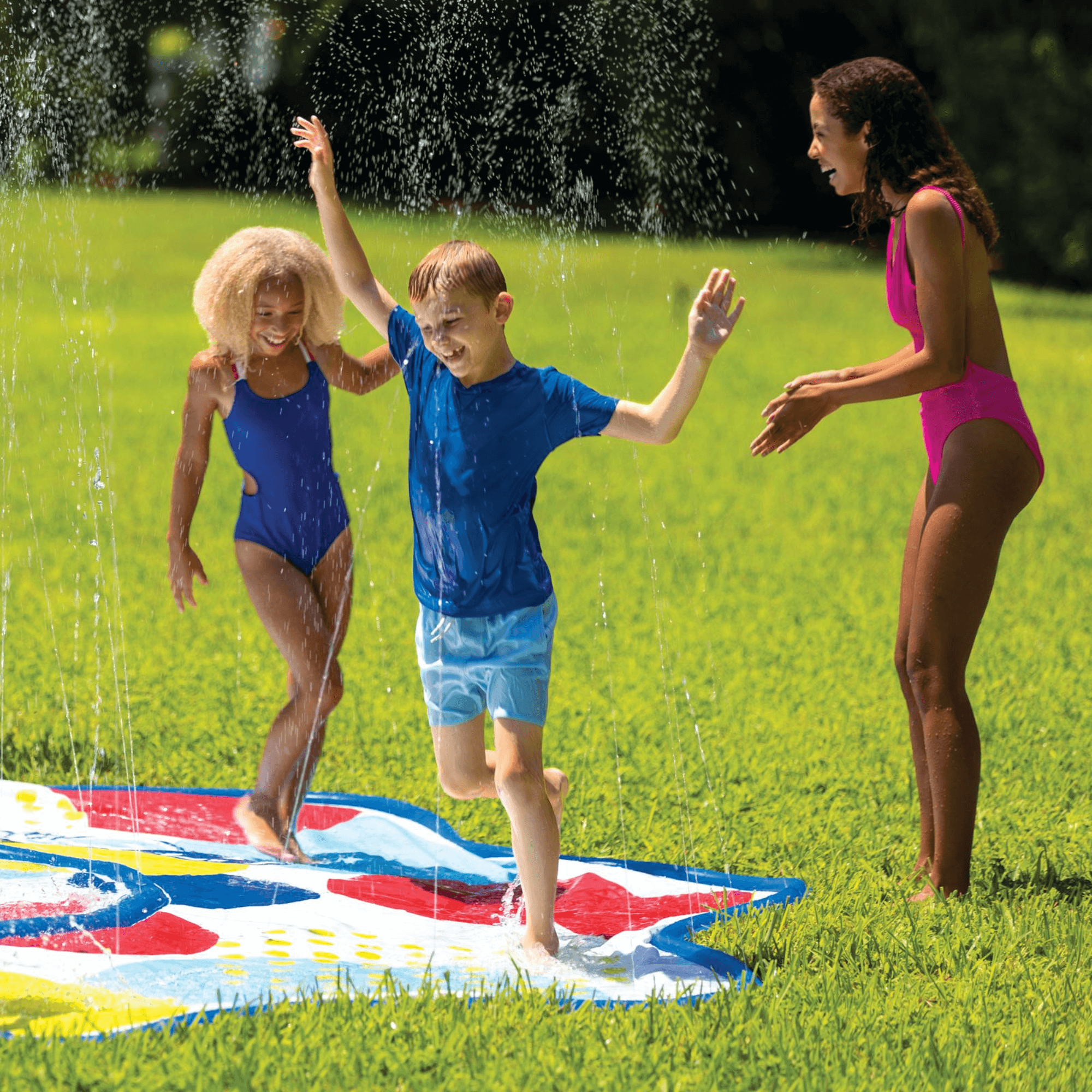 WOW Watersports 12ft Dots Spray Pad with Inflatable Edge Rim to Retain Water