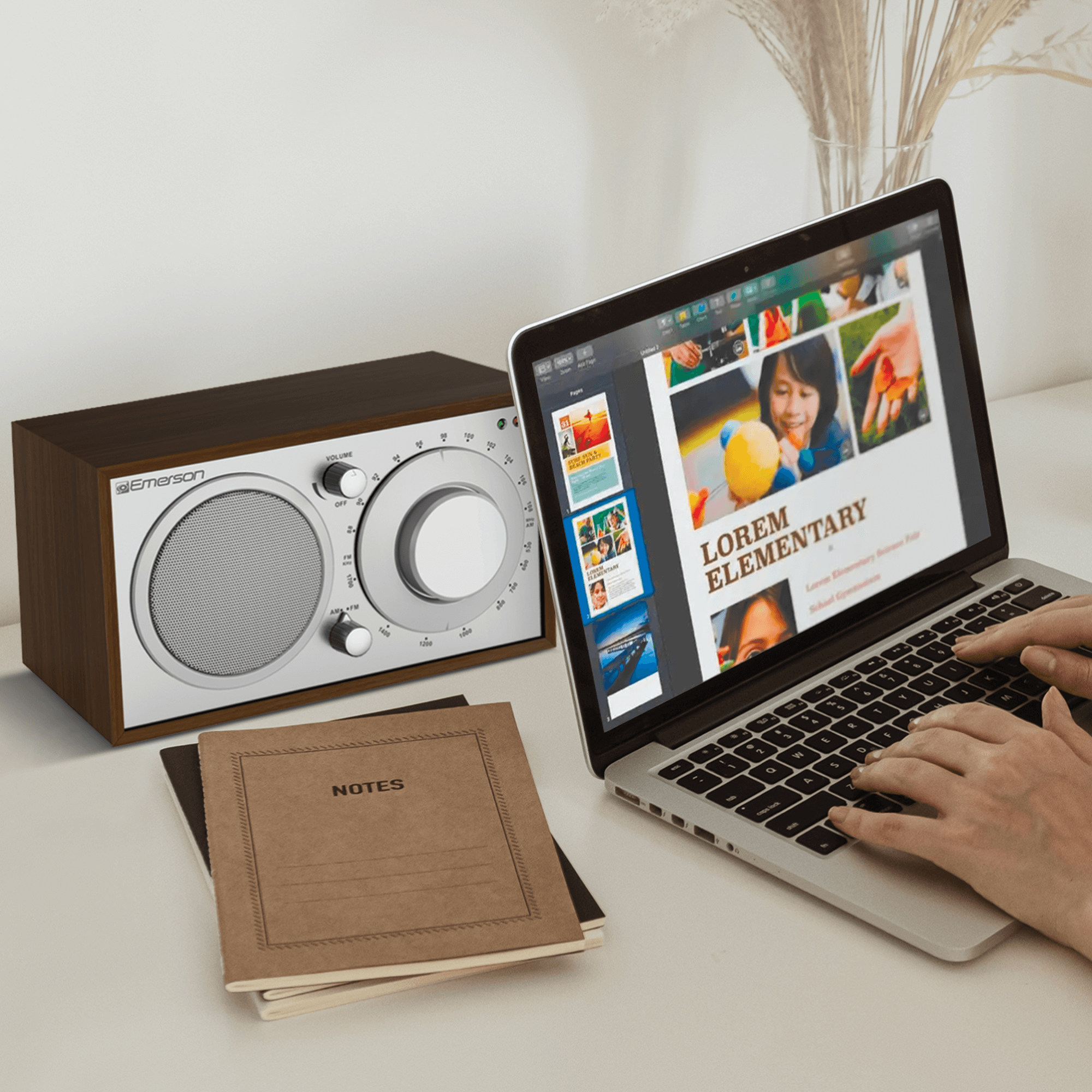 Emerson AM / FM Radio with Built-In Speaker